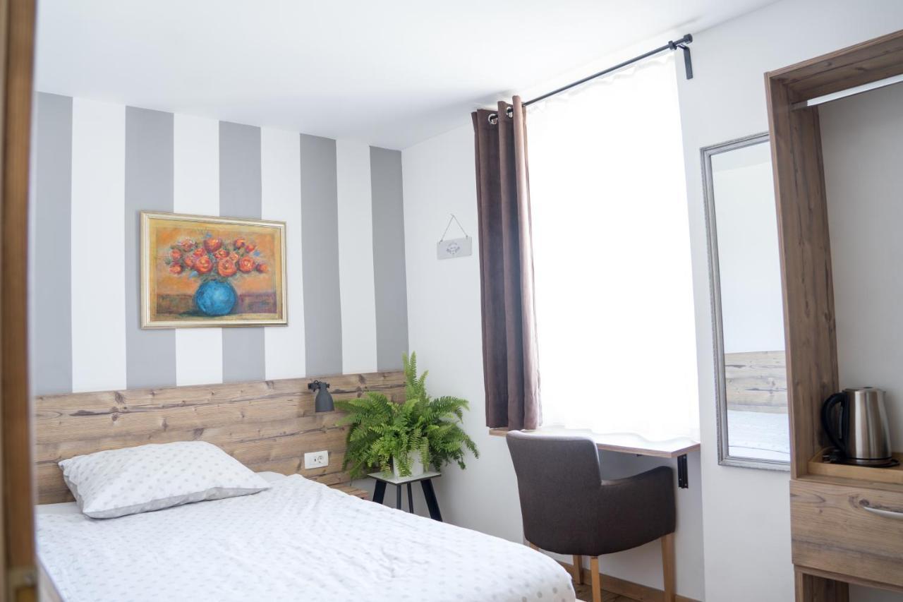 Hisa Poljana Rooms プレヴァリェ エクステリア 写真